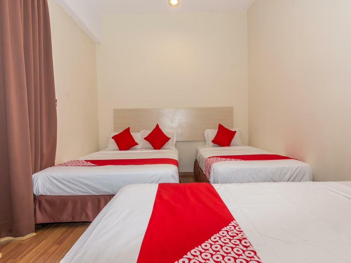 Oyo 1158 906 Airport Hotel Malacca Buitenkant foto