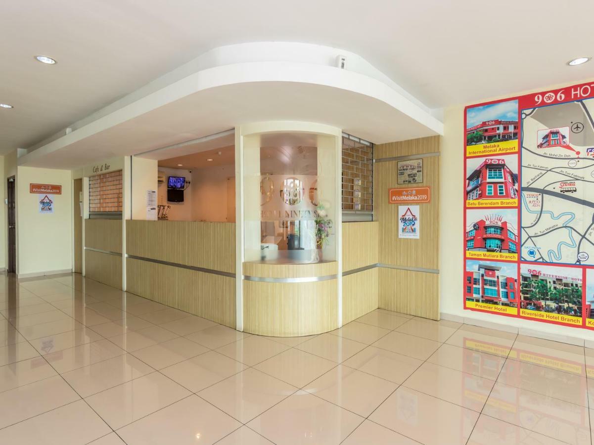 Oyo 1158 906 Airport Hotel Malacca Buitenkant foto