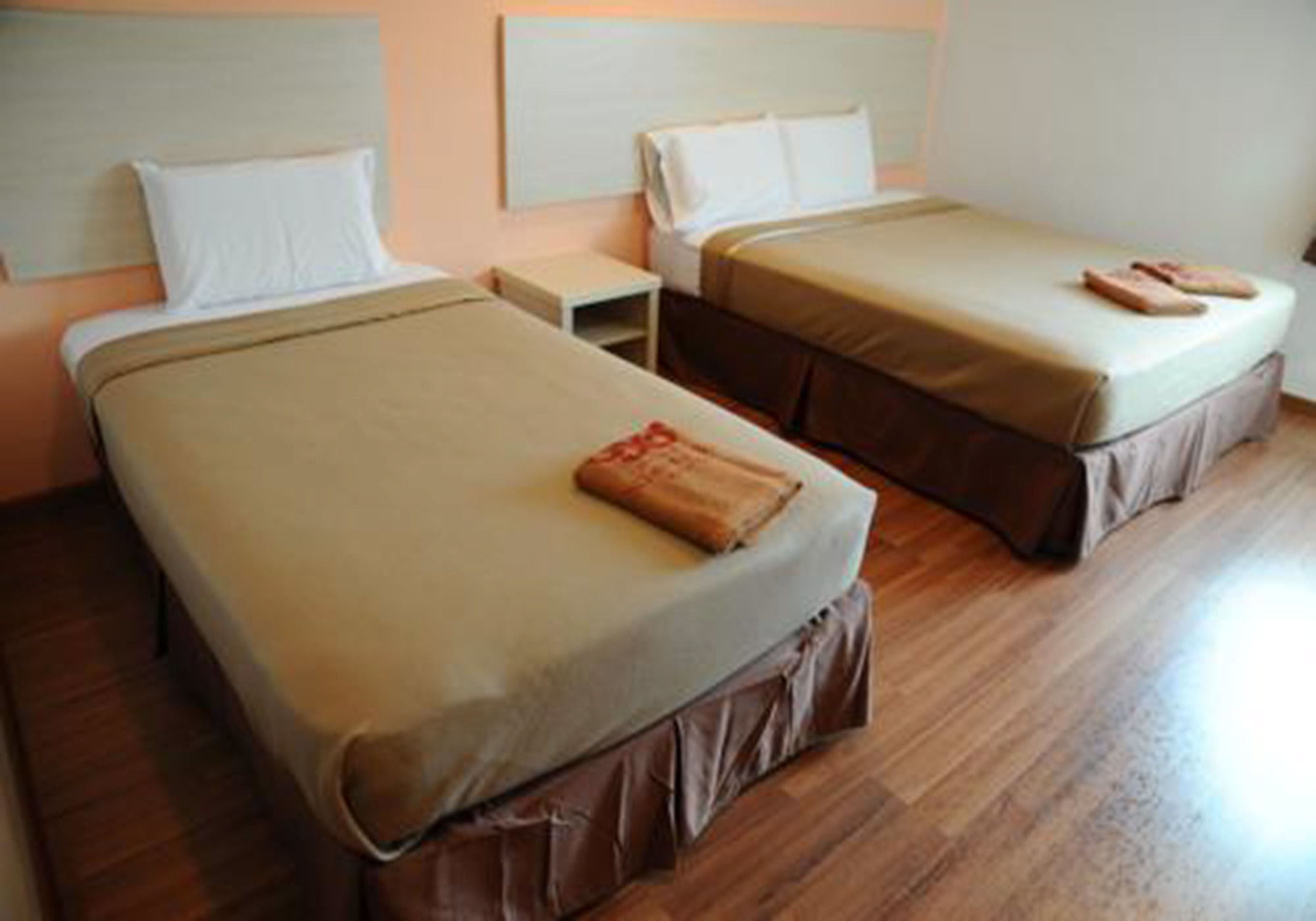 Oyo 1158 906 Airport Hotel Malacca Buitenkant foto